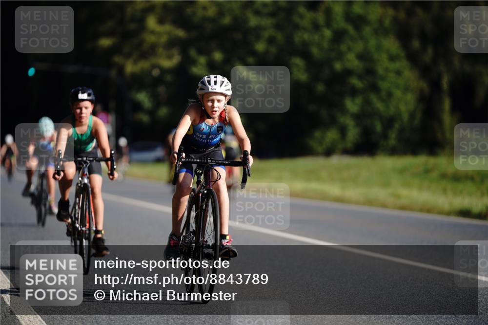 07.09.2025 - 19. Norderstedt Triathlon Michael Burmester http://msf.ph/oto/8843789 07.09.2025 09:39:34 Radfahren 566, 618 meine-sportfotos.de