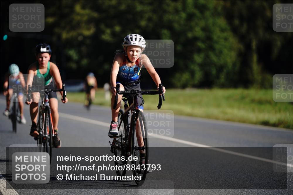 07.09.2025 - 19. Norderstedt Triathlon Michael Burmester http://msf.ph/oto/8843793 07.09.2025 09:39:34 Radfahren 566, 618 meine-sportfotos.de
