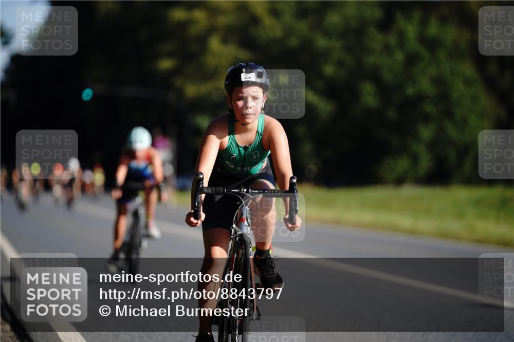 07.09.2025 - 19. Norderstedt Triathlon Michael Burmester http://msf.ph/oto/8843797 07.09.2025 09:39:35 Radfahren 566, 603, 618 meine-sportfotos.de