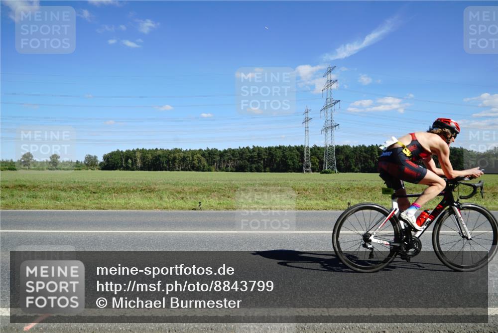 07.09.2025 - 19. Norderstedt Triathlon Michael Burmester http://msf.ph/oto/8843799 07.09.2025 14:45:44 Radfahren 440 meine-sportfotos.de