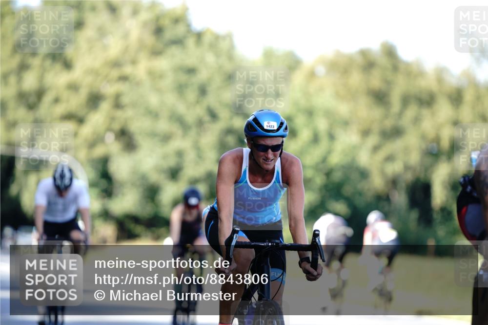 07.09.2025 - 19. Norderstedt Triathlon Michael Burmester http://msf.ph/oto/8843806 07.09.2025 15:57:23 Radfahren 421, 1055, 1423, 1429, 1529, 1546 meine-sportfotos.de