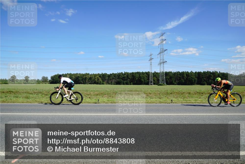 07.09.2025 - 19. Norderstedt Triathlon Michael Burmester http://msf.ph/oto/8843808 07.09.2025 14:45:51 Radfahren  meine-sportfotos.de