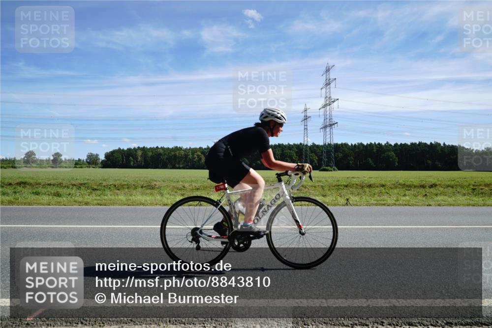 07.09.2025 - 19. Norderstedt Triathlon Michael Burmester http://msf.ph/oto/8843810 07.09.2025 12:40:22 Radfahren 811, 1269 meine-sportfotos.de