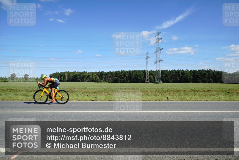 07.09.2025 - 19. Norderstedt Triathlon Michael Burmester http://msf.ph/oto/8843812 07.09.2025 14:45:52 Radfahren  meine-sportfotos.de
