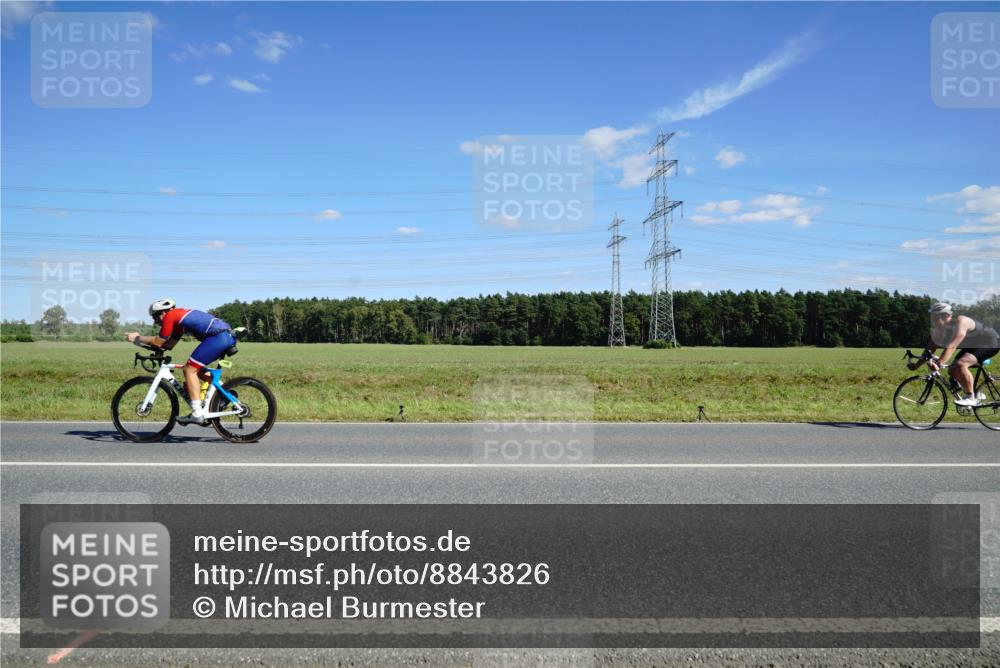 07.09.2025 - 19. Norderstedt Triathlon Michael Burmester http://msf.ph/oto/8843826 07.09.2025 14:46:01 Radfahren  meine-sportfotos.de