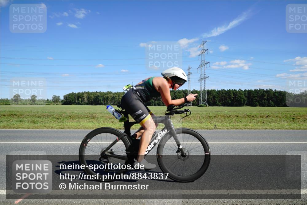 07.09.2025 - 19. Norderstedt Triathlon Michael Burmester http://msf.ph/oto/8843837 07.09.2025 14:46:08 Radfahren 477, 1504 meine-sportfotos.de