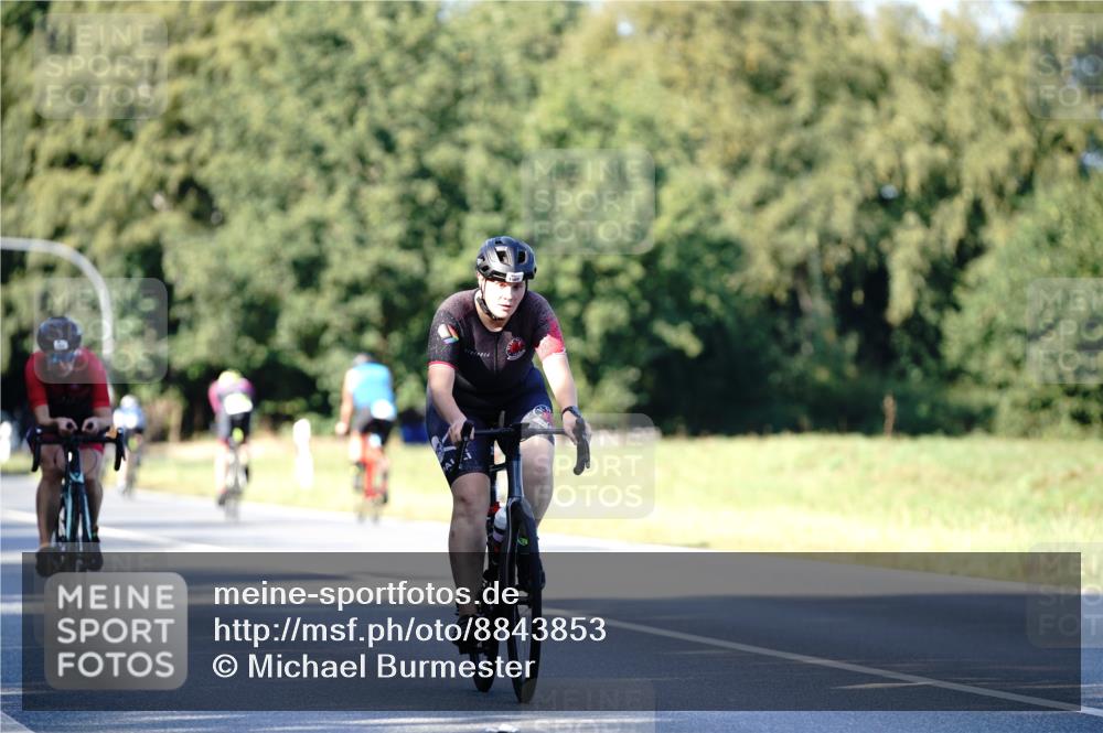 07.09.2025 - 19. Norderstedt Triathlon Michael Burmester http://msf.ph/oto/8843853 07.09.2025 15:57:50 Radfahren 1066, 1560 meine-sportfotos.de