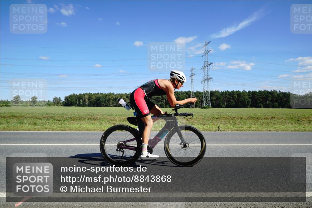 07.09.2025 - 19. Norderstedt Triathlon Michael Burmester http://msf.ph/oto/8843868 07.09.2025 14:46:41 Radfahren 377 meine-sportfotos.de