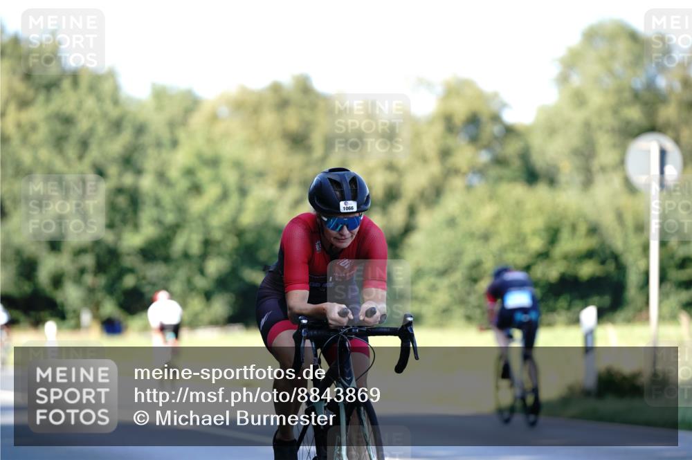 07.09.2025 - 19. Norderstedt Triathlon Michael Burmester http://msf.ph/oto/8843869 07.09.2025 15:57:52 Radfahren 1066, 1415, 1560 meine-sportfotos.de