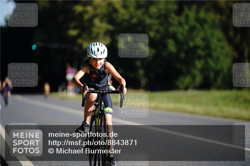 07.09.2025 - 19. Norderstedt Triathlon Michael Burmester http://msf.ph/oto/8843871 07.09.2025 09:40:09 Radfahren 617 meine-sportfotos.de