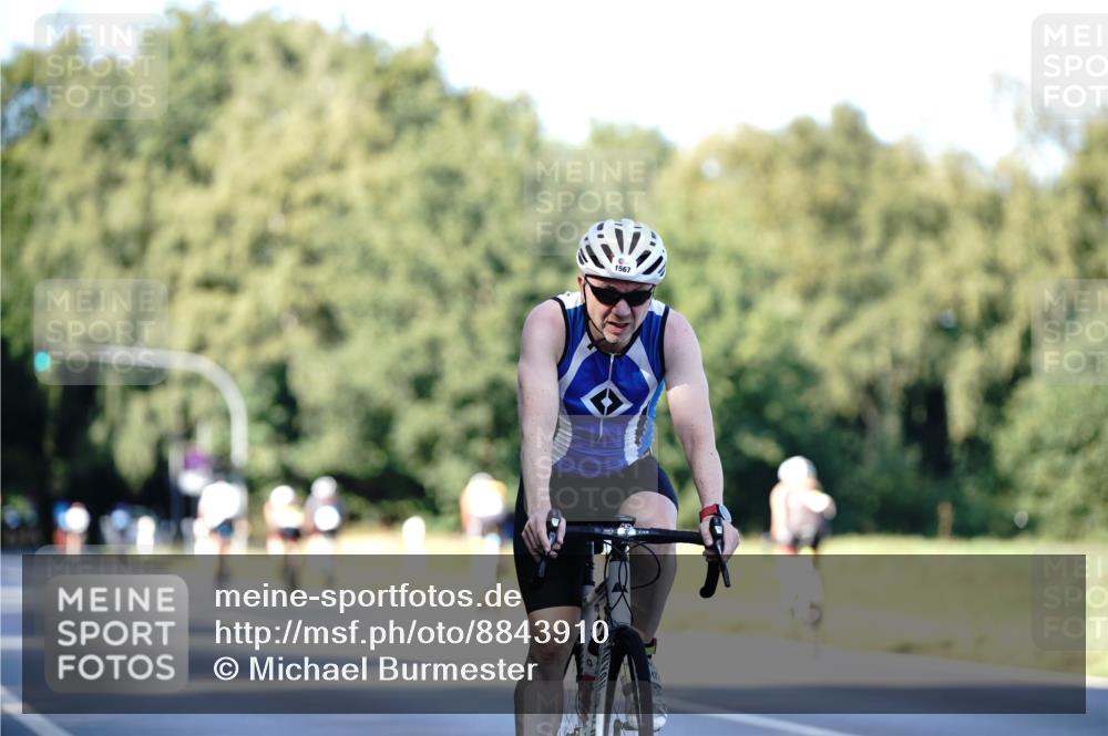 07.09.2025 - 19. Norderstedt Triathlon Michael Burmester http://msf.ph/oto/8843910 07.09.2025 15:58:02 Radfahren 383, 883, 1567 meine-sportfotos.de