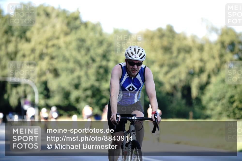 07.09.2025 - 19. Norderstedt Triathlon Michael Burmester http://msf.ph/oto/8843914 07.09.2025 15:58:02 Radfahren 383, 883, 1567 meine-sportfotos.de