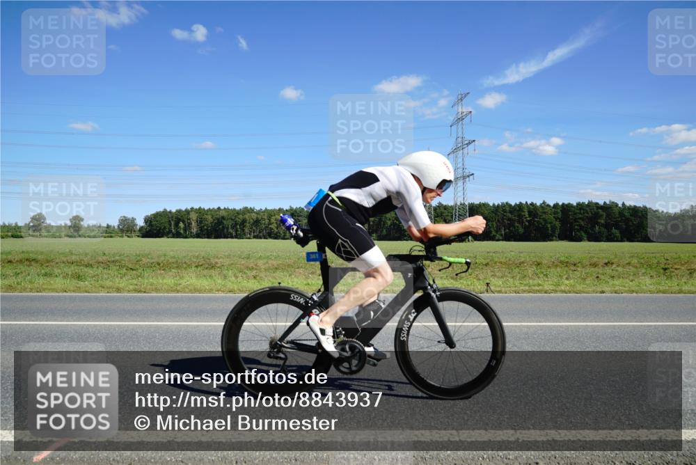 07.09.2025 - 19. Norderstedt Triathlon Michael Burmester http://msf.ph/oto/8843937 07.09.2025 14:47:15 Radfahren 361 meine-sportfotos.de