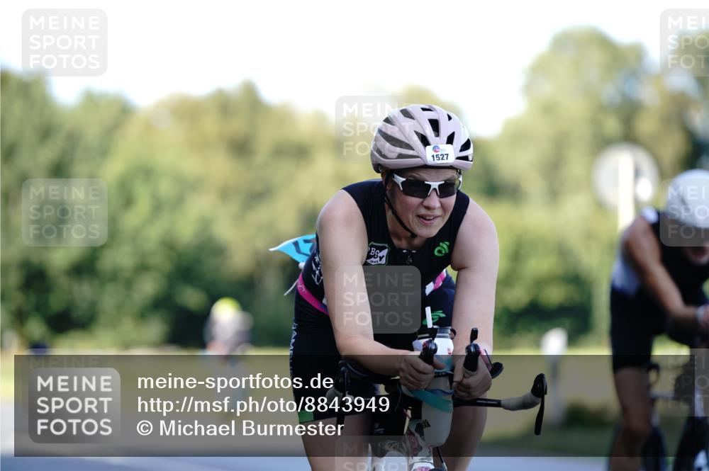 07.09.2025 - 19. Norderstedt Triathlon Michael Burmester http://msf.ph/oto/8843949 07.09.2025 15:58:12 Radfahren 488, 543, 927, 1080, 1514, 1527, 1538 meine-sportfotos.de