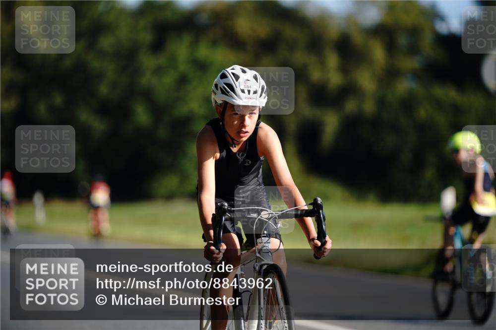 07.09.2025 - 19. Norderstedt Triathlon Michael Burmester http://msf.ph/oto/8843962 07.09.2025 09:41:12 Radfahren 565, 584, 599, 616 meine-sportfotos.de
