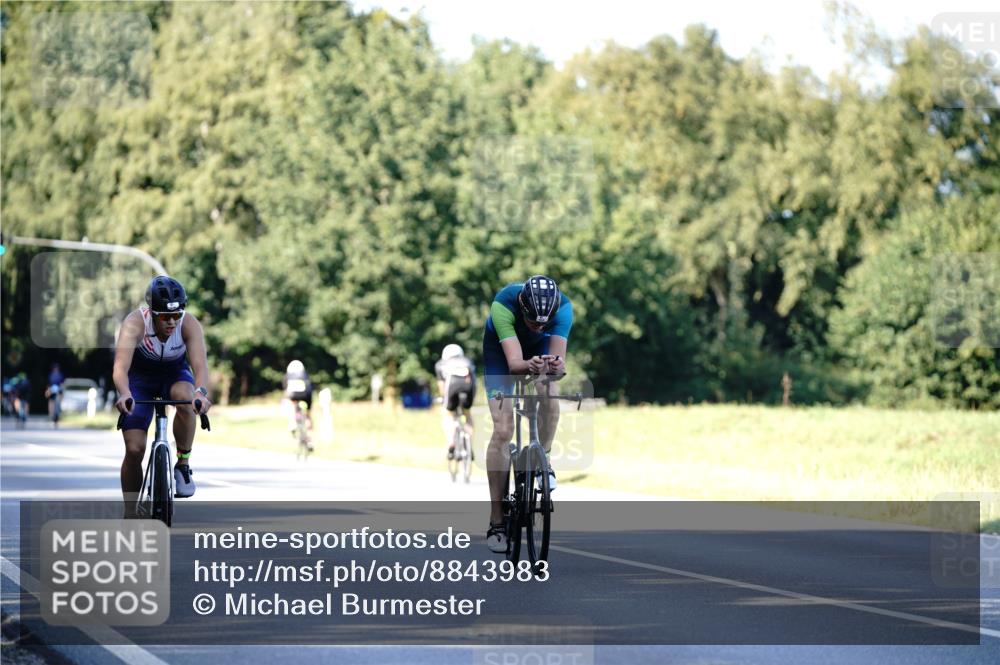 07.09.2025 - 19. Norderstedt Triathlon Michael Burmester http://msf.ph/oto/8843983 07.09.2025 15:58:20 Radfahren 529, 536, 943 meine-sportfotos.de