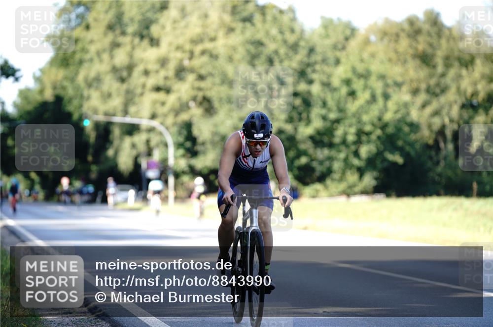 07.09.2025 - 19. Norderstedt Triathlon Michael Burmester http://msf.ph/oto/8843990 07.09.2025 15:58:21 Radfahren 529, 536, 943 meine-sportfotos.de