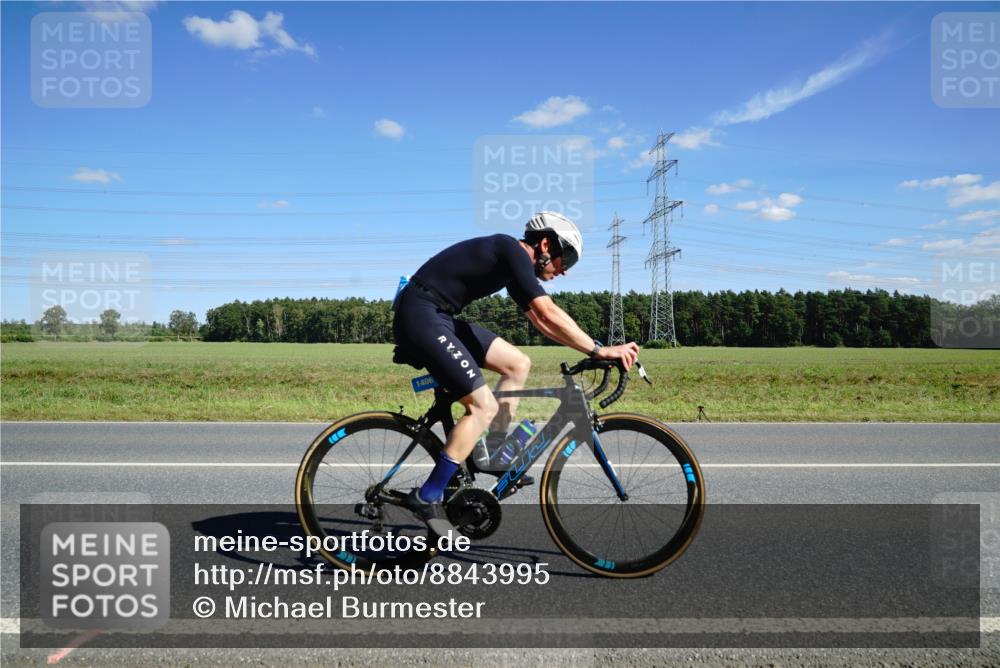 07.09.2025 - 19. Norderstedt Triathlon Michael Burmester http://msf.ph/oto/8843995 07.09.2025 14:47:51 Radfahren 1406, 1500 meine-sportfotos.de