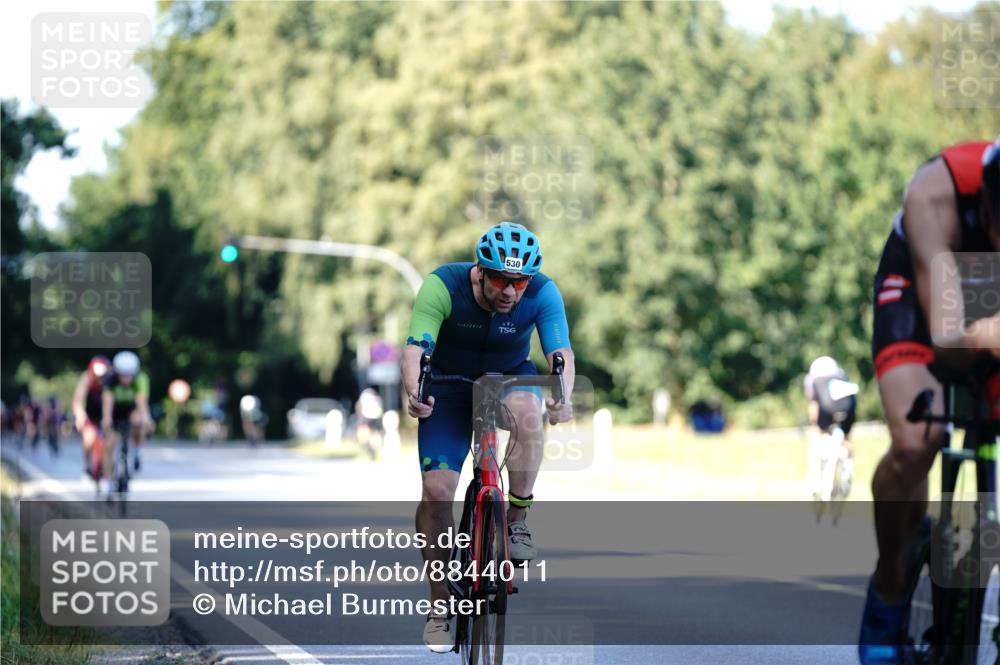 07.09.2025 - 19. Norderstedt Triathlon Michael Burmester http://msf.ph/oto/8844011 07.09.2025 15:58:31 Radfahren 522, 530 meine-sportfotos.de
