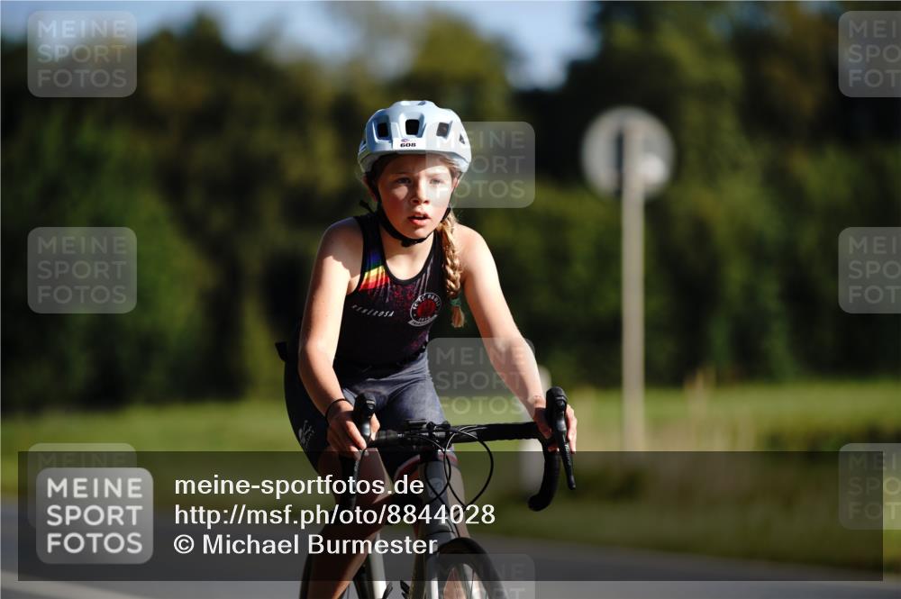07.09.2025 - 19. Norderstedt Triathlon Michael Burmester http://msf.ph/oto/8844028 07.09.2025 09:41:48 Radfahren 608, 621 meine-sportfotos.de