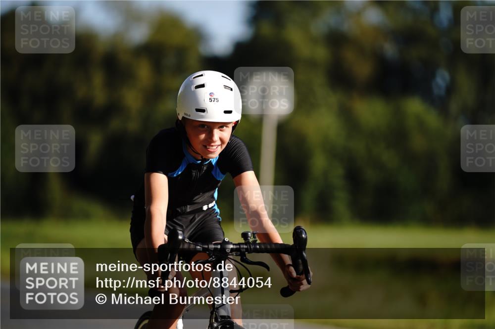 07.09.2025 - 19. Norderstedt Triathlon Michael Burmester http://msf.ph/oto/8844054 07.09.2025 09:42:24 Radfahren 575 meine-sportfotos.de