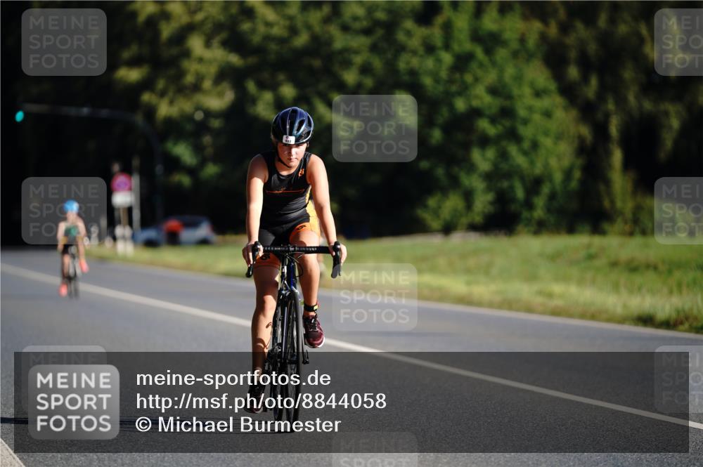 07.09.2025 - 19. Norderstedt Triathlon Michael Burmester http://msf.ph/oto/8844058 07.09.2025 09:42:26 Radfahren 575, 632 meine-sportfotos.de