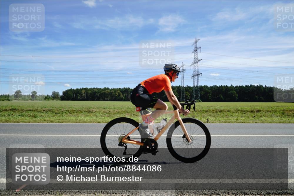 07.09.2025 - 19. Norderstedt Triathlon Michael Burmester http://msf.ph/oto/8844086 07.09.2025 12:43:37 Radfahren 1212, 1337 meine-sportfotos.de
