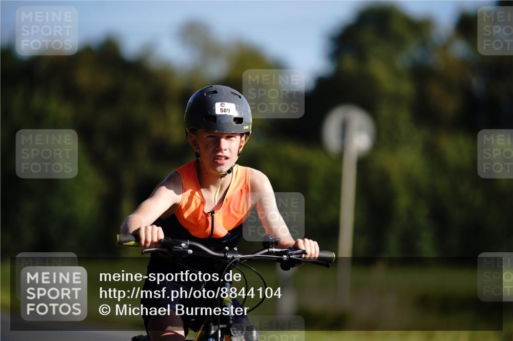 07.09.2025 - 19. Norderstedt Triathlon Michael Burmester http://msf.ph/oto/8844104 07.09.2025 09:43:26 Radfahren 589 meine-sportfotos.de