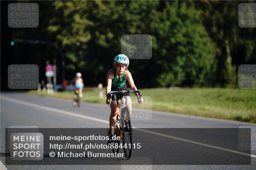 07.09.2025 - 19. Norderstedt Triathlon Michael Burmester http://msf.ph/oto/8844115 07.09.2025 09:43:42 Radfahren 581 meine-sportfotos.de