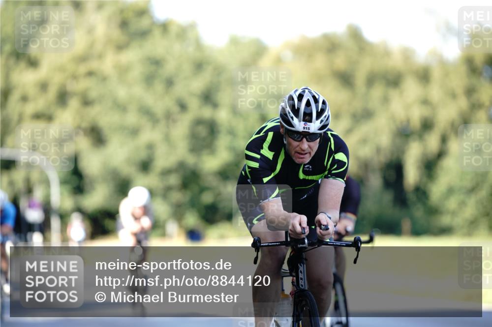 07.09.2025 - 19. Norderstedt Triathlon Michael Burmester http://msf.ph/oto/8844120 07.09.2025 15:59:01 Radfahren 386, 425, 501, 517, 915, 1073, 1562, 1632 meine-sportfotos.de