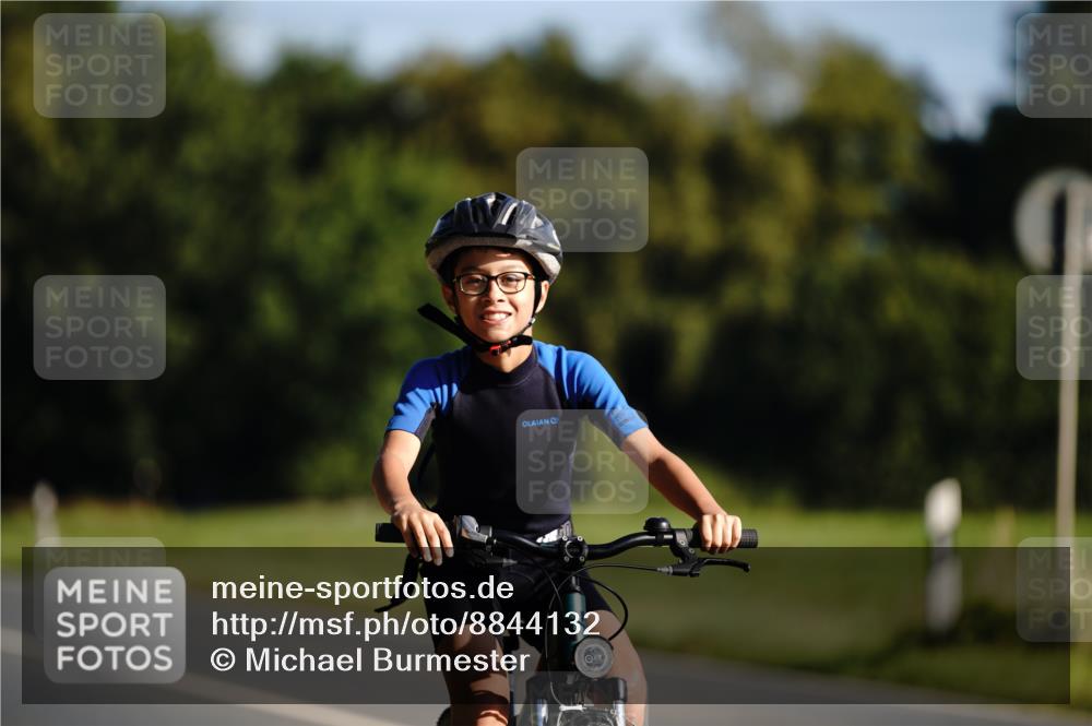 07.09.2025 - 19. Norderstedt Triathlon Michael Burmester http://msf.ph/oto/8844132 07.09.2025 09:44:16 Radfahren 564 meine-sportfotos.de
