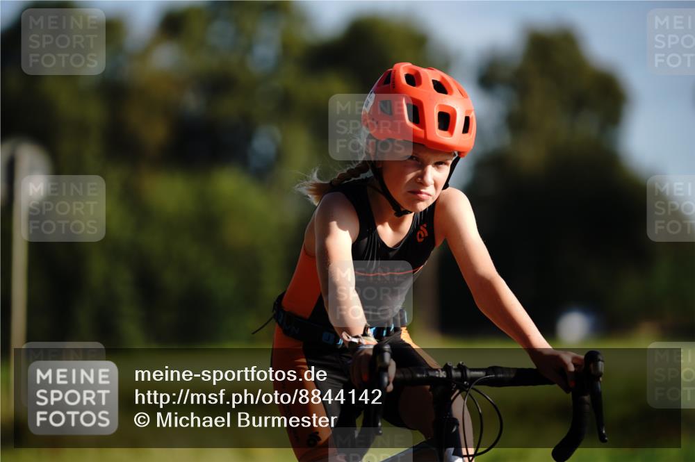 07.09.2025 - 19. Norderstedt Triathlon Michael Burmester http://msf.ph/oto/8844142 07.09.2025 09:44:38 Radfahren 626 meine-sportfotos.de