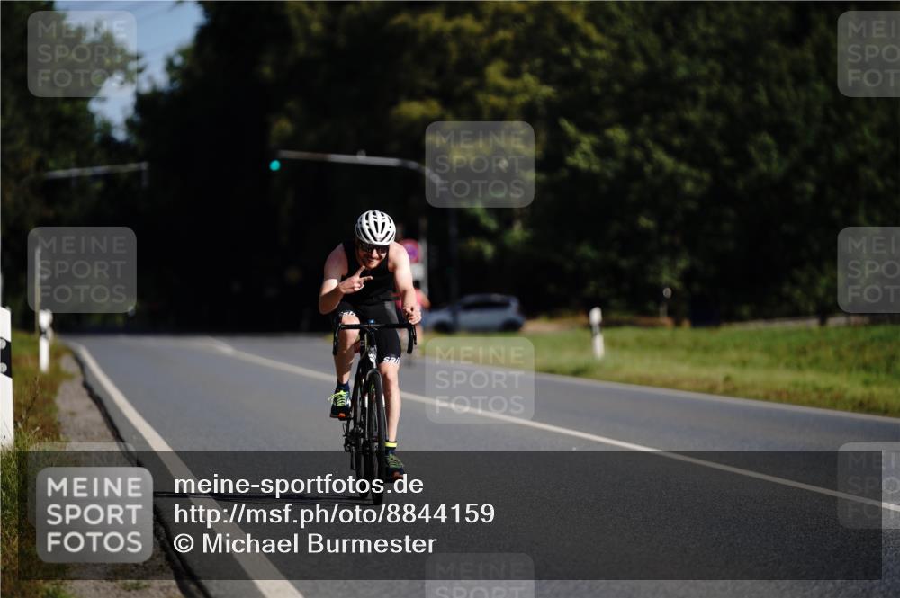 07.09.2025 - 19. Norderstedt Triathlon Michael Burmester http://msf.ph/oto/8844159 07.09.2025 10:21:56 Radfahren 1138 meine-sportfotos.de