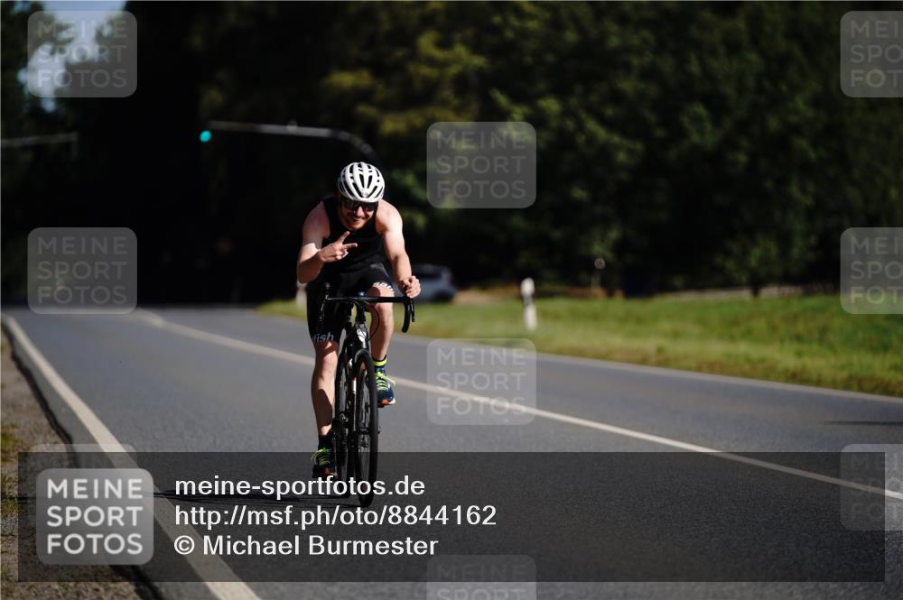 07.09.2025 - 19. Norderstedt Triathlon Michael Burmester http://msf.ph/oto/8844162 07.09.2025 10:21:56 Radfahren 1138 meine-sportfotos.de