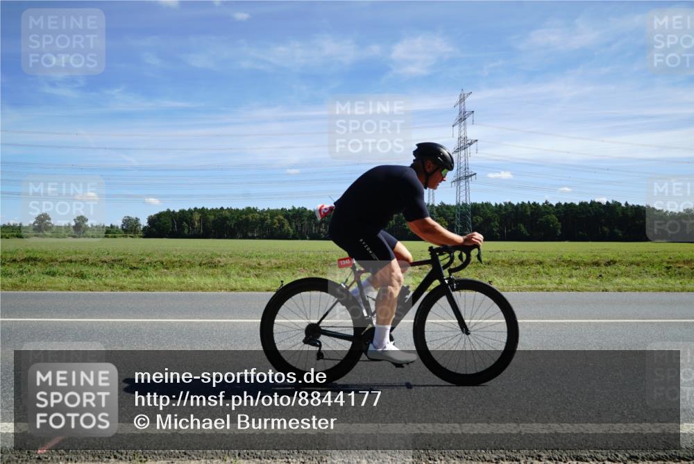07.09.2025 - 19. Norderstedt Triathlon Michael Burmester http://msf.ph/oto/8844177 07.09.2025 12:44:14 Radfahren 707, 1342 meine-sportfotos.de