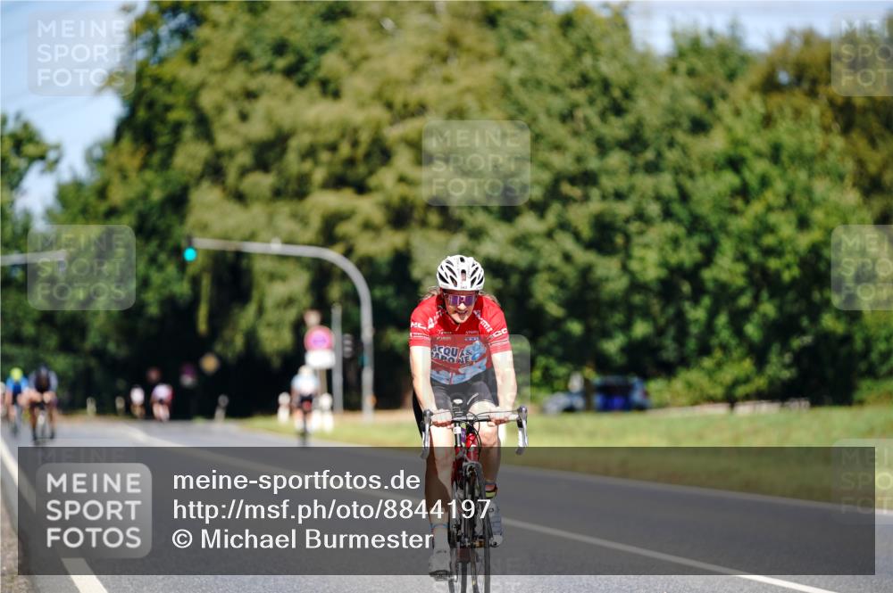 07.09.2025 - 19. Norderstedt Triathlon Michael Burmester http://msf.ph/oto/8844197 07.09.2025 13:05:32 Radfahren 343 meine-sportfotos.de