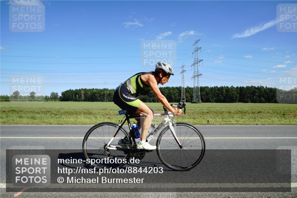 07.09.2025 - 19. Norderstedt Triathlon Michael Burmester http://msf.ph/oto/8844203 07.09.2025 14:50:13 Radfahren 1422, 1506 meine-sportfotos.de