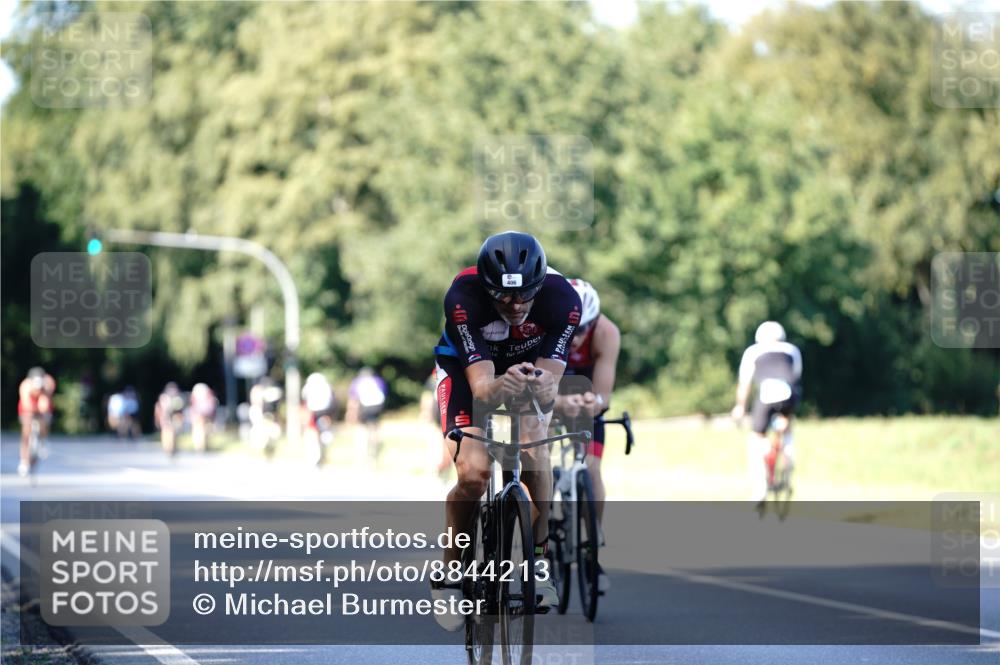 07.09.2025 - 19. Norderstedt Triathlon Michael Burmester http://msf.ph/oto/8844213 07.09.2025 15:59:19 Radfahren 402, 406, 504, 548, 875, 912, 1532 meine-sportfotos.de