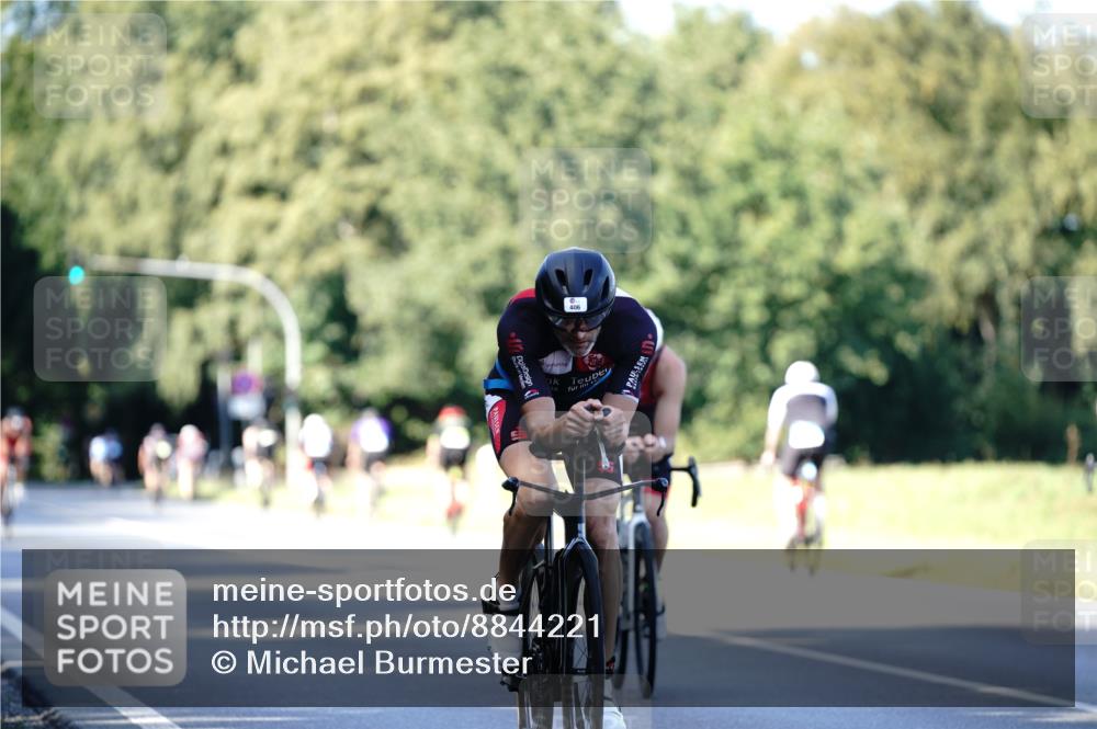 07.09.2025 - 19. Norderstedt Triathlon Michael Burmester http://msf.ph/oto/8844221 07.09.2025 15:59:19 Radfahren 402, 406, 504, 548, 875, 912, 1532 meine-sportfotos.de
