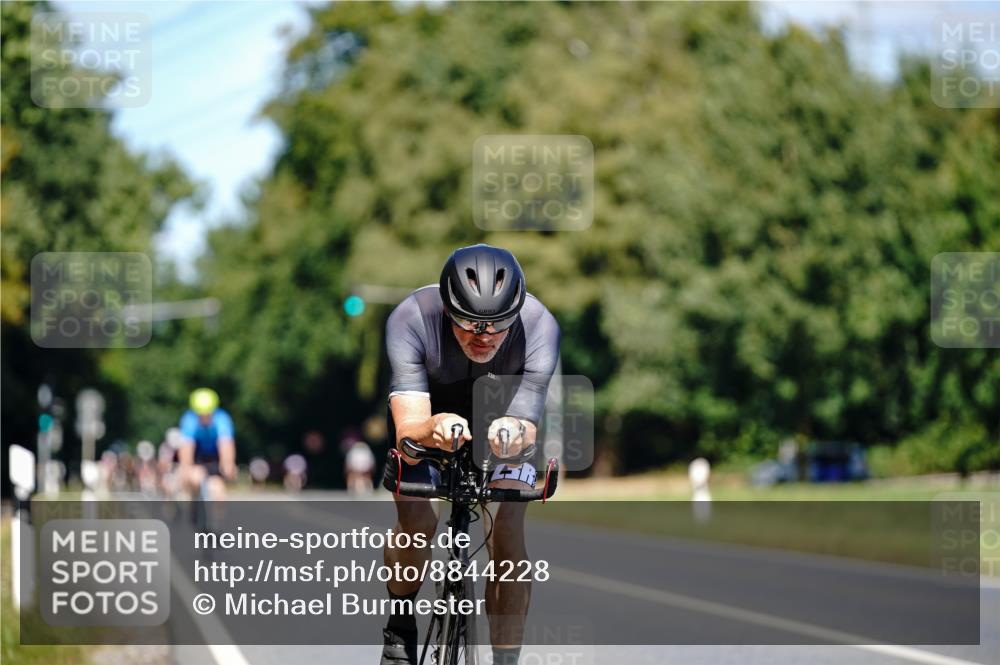 07.09.2025 - 19. Norderstedt Triathlon Michael Burmester http://msf.ph/oto/8844228 07.09.2025 13:05:41 Radfahren 310 meine-sportfotos.de