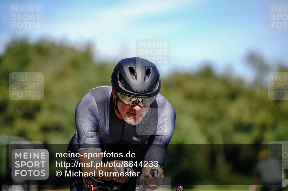 07.09.2025 - 19. Norderstedt Triathlon Michael Burmester http://msf.ph/oto/8844233 07.09.2025 13:05:41 Radfahren 310 meine-sportfotos.de