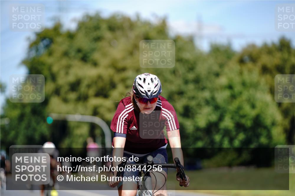 07.09.2025 - 19. Norderstedt Triathlon Michael Burmester http://msf.ph/oto/8844256 07.09.2025 13:05:54 Radfahren 209, 809 meine-sportfotos.de