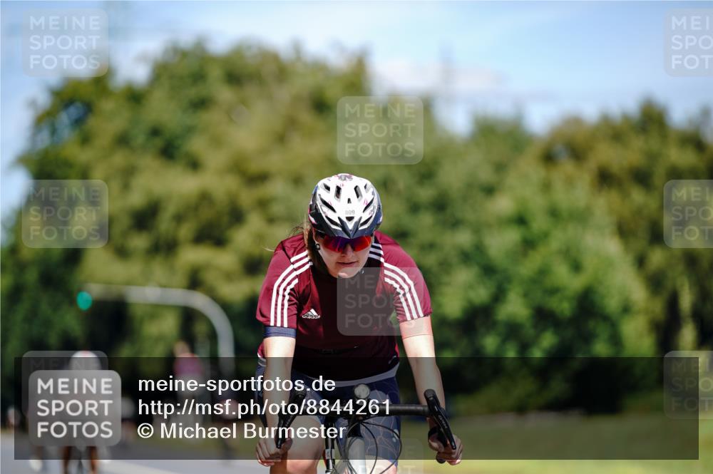 07.09.2025 - 19. Norderstedt Triathlon Michael Burmester http://msf.ph/oto/8844261 07.09.2025 13:05:54 Radfahren 209, 809 meine-sportfotos.de