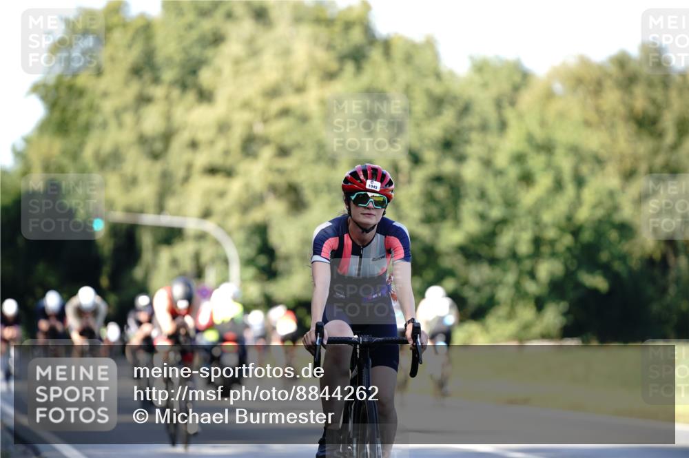 07.09.2025 - 19. Norderstedt Triathlon Michael Burmester http://msf.ph/oto/8844262 07.09.2025 15:59:29 Radfahren 498, 510, 537, 1045, 1531, 1533, 1558 meine-sportfotos.de