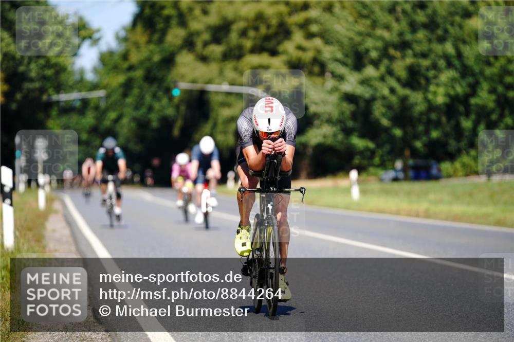 07.09.2025 - 19. Norderstedt Triathlon Michael Burmester http://msf.ph/oto/8844264 07.09.2025 13:05:56 Radfahren 209, 809 meine-sportfotos.de