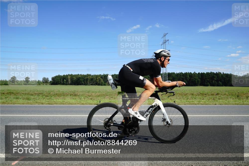 07.09.2025 - 19. Norderstedt Triathlon Michael Burmester http://msf.ph/oto/8844269 07.09.2025 14:50:40 Radfahren 877, 1026 meine-sportfotos.de