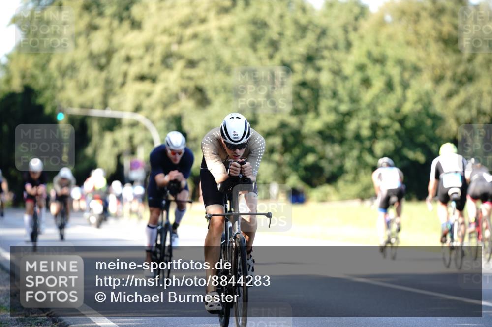 07.09.2025 - 19. Norderstedt Triathlon Michael Burmester http://msf.ph/oto/8844283 07.09.2025 15:59:31 Radfahren 403, 498, 510, 537, 1045, 1558 meine-sportfotos.de