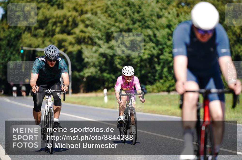 07.09.2025 - 19. Norderstedt Triathlon Michael Burmester http://msf.ph/oto/8844288 07.09.2025 13:06:00 Radfahren 209, 232, 235, 334 meine-sportfotos.de