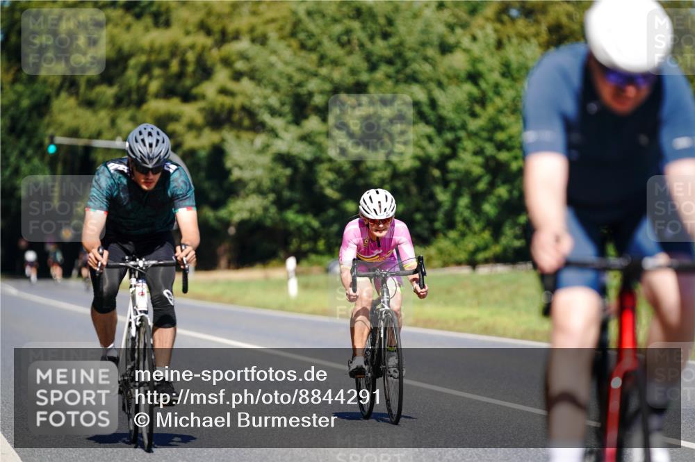 07.09.2025 - 19. Norderstedt Triathlon Michael Burmester http://msf.ph/oto/8844291 07.09.2025 13:06:00 Radfahren 209, 232, 235, 334 meine-sportfotos.de