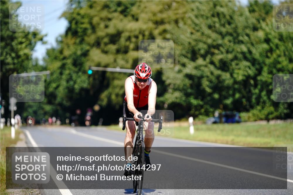 07.09.2025 - 19. Norderstedt Triathlon Michael Burmester http://msf.ph/oto/8844297 07.09.2025 13:06:08 Radfahren 805 meine-sportfotos.de